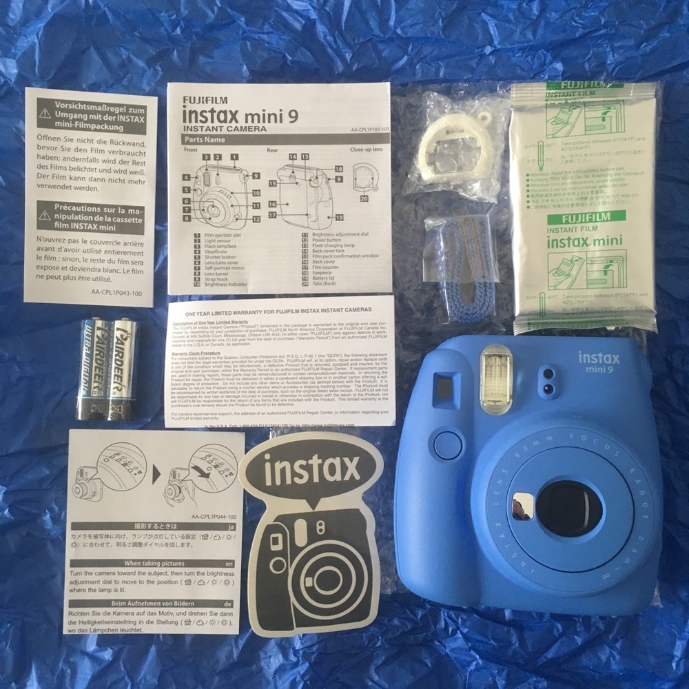 Fujifilm Instant Mini 9 Camera & Instant Film
